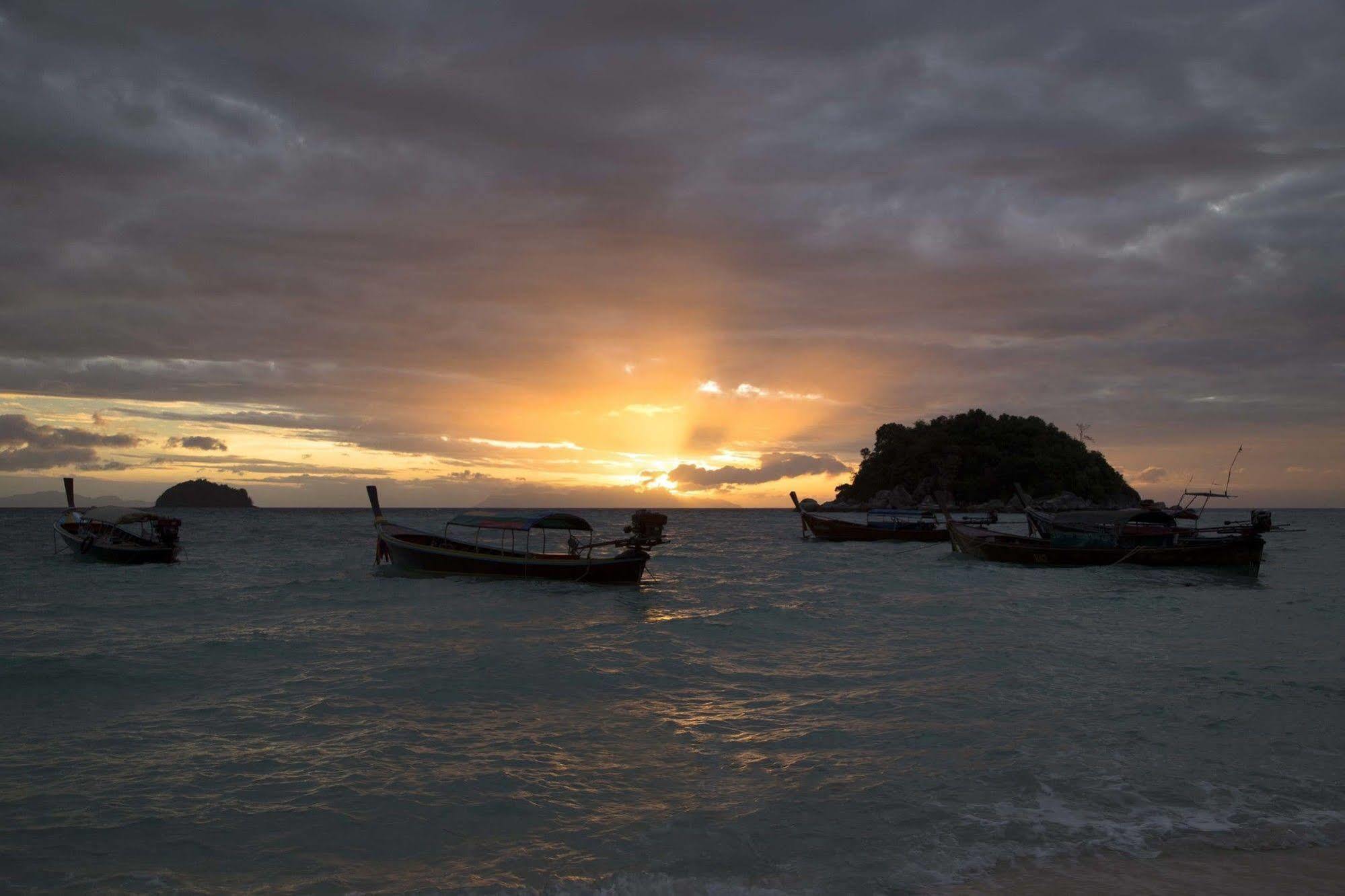 Mali Resort Sunrise Beach Koh Lipe Exteriér fotografie